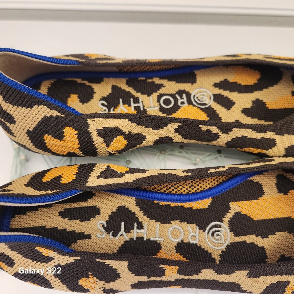 Rothy's Big Cat "The Point" Flats. Nwt. - image 2